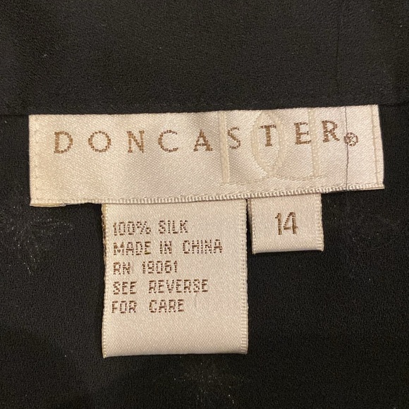 Exquisite Doncaster 3 Piece set 100% silk fully lined true-wrap maxi skirt - Picture 13 of 16